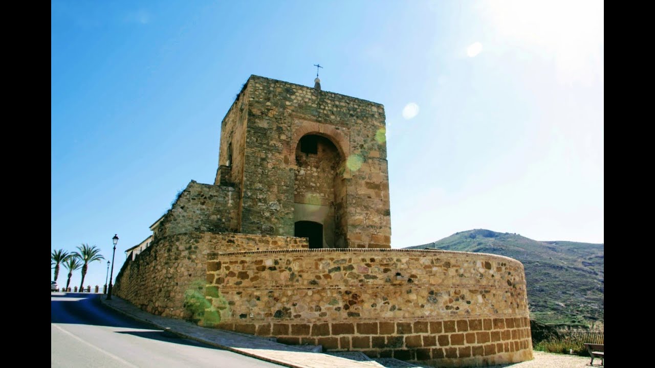 LA LEYENDA DEL RENEGADO. LA ANTIGUA PUERTA NAZARI DE MALAGA EN LA ALCAZABA DE ANTEQUERA.