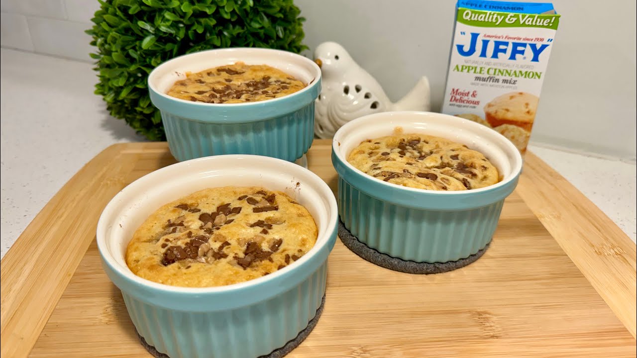 CARAMEL APPLE POT PIES! An Irresistible MINI Recipe Everyone Loves!