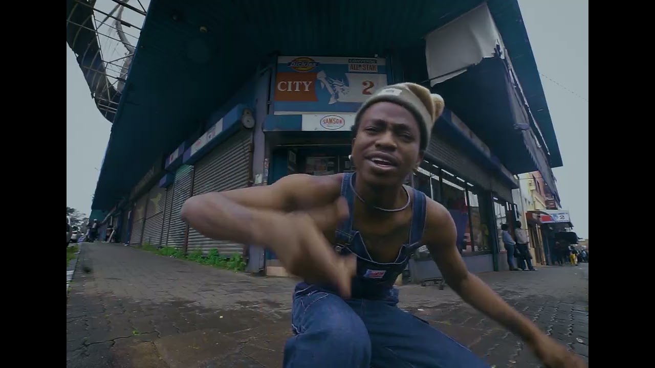 @umntungwambulazimusic  - phansikomthunziwelanga (visualiser) prod. @Audio_Simz dir. @prssplyy93