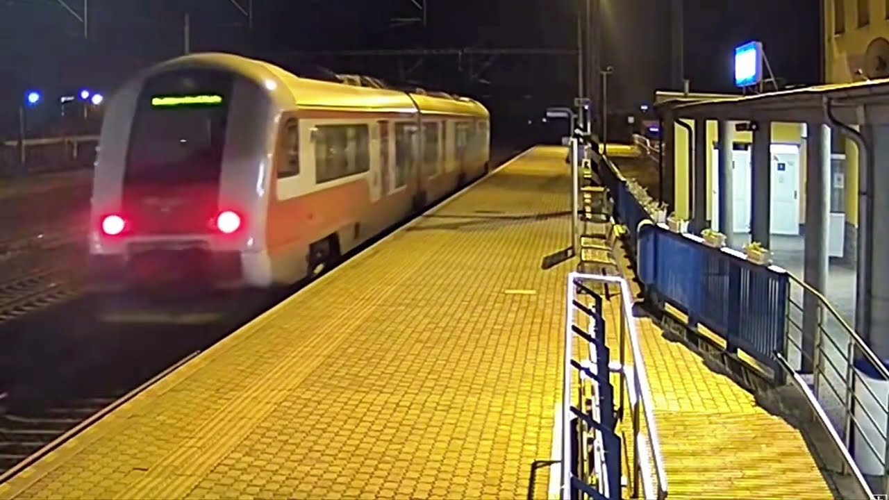 Ako do&scaron;lo k zr&aacute;žke vlakov v Pezinku? Video z nehody z 9.11.2025