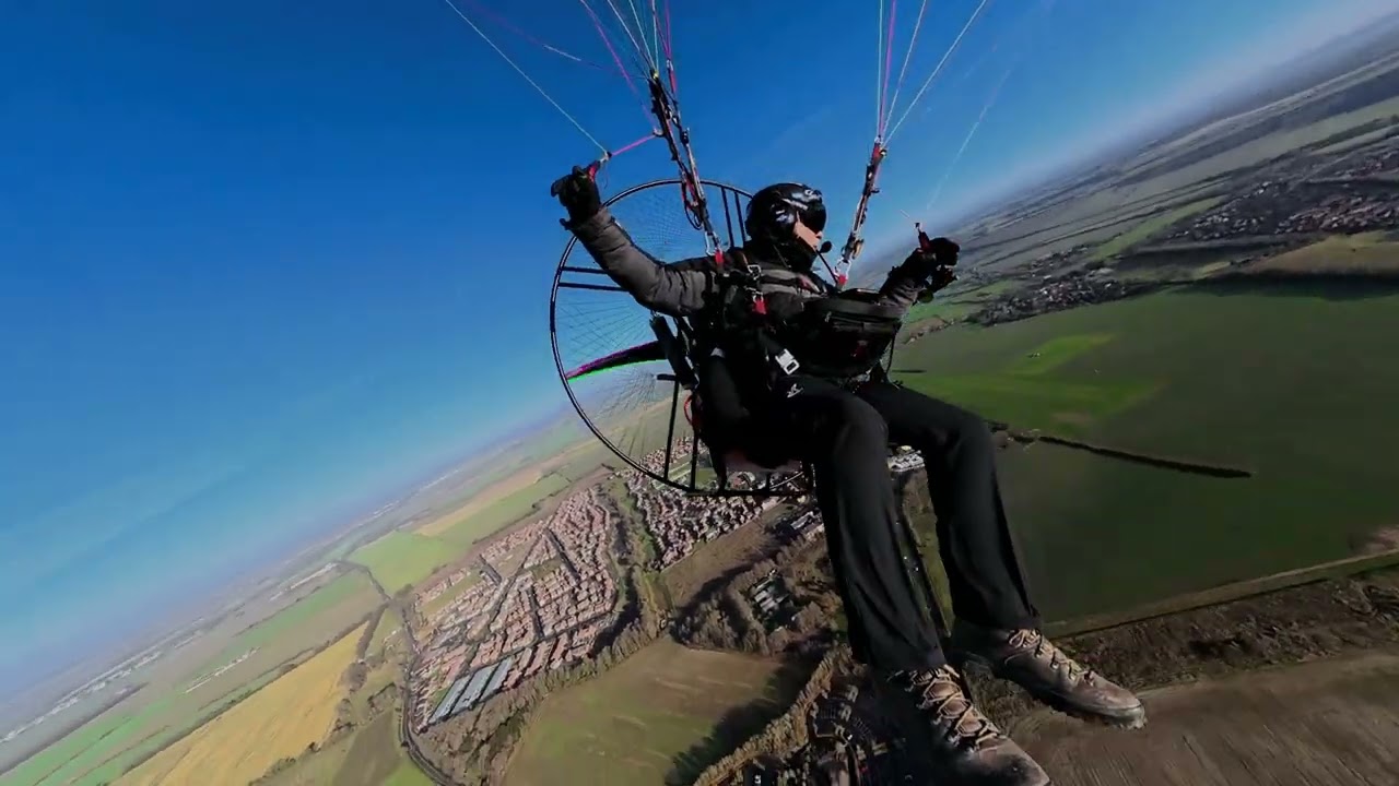 An Empty Airfield, Sunshine & Low Level Fun - Insta360 X5