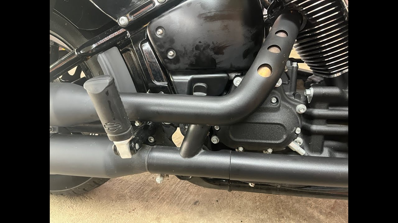 Harley-Davidson 2022 Street Bob 114: Oil and Filter Change