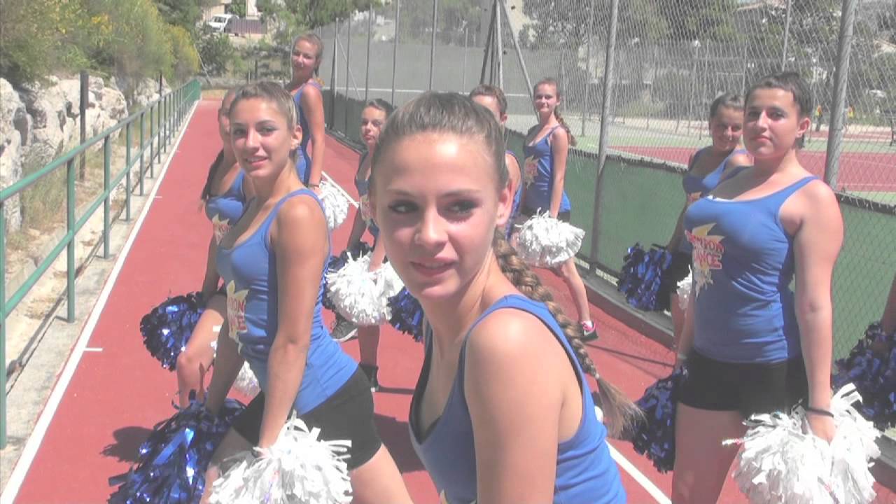 PompomDanceCrewHQ