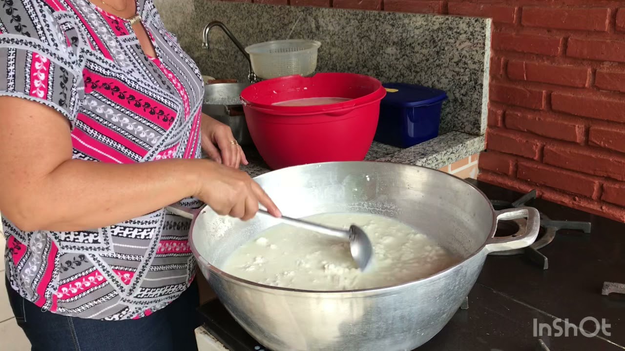 FAZENDO REQUEIJÃO TRADICIONAL GOIANO, VIDA NA ROÇA.