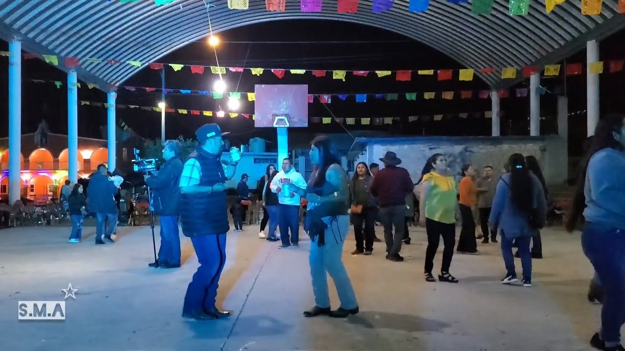 S.M.A El compa Migue y su teclado, baile en San Miguel Aguacates #baile #tradiciones #fiesta 