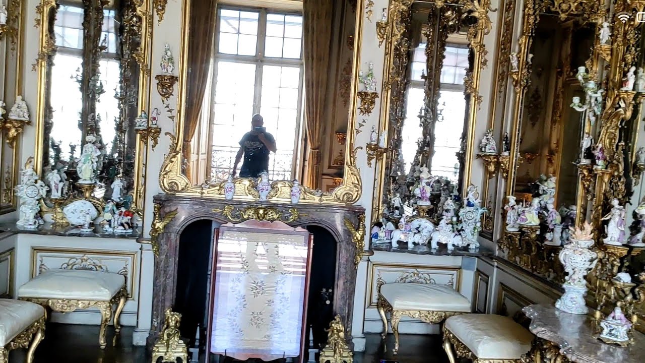 Durch Ansbach zwei Kirchen und eine Führung durch die Residenz