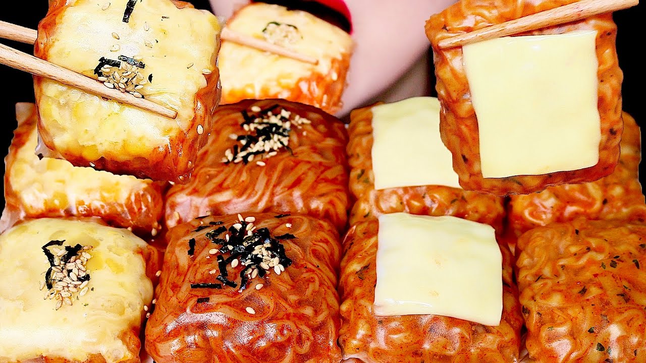 ASMR CORN CHEESE FIRE NOODLE WRAPS 콘 치즈 불닭 쌈 먹방EATING SOUND NO TALKING
