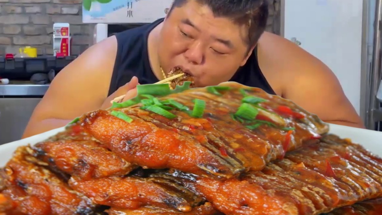 Brother Monkey's secret recipe braised hairtail fish is perfect in color, aroma, and taste!