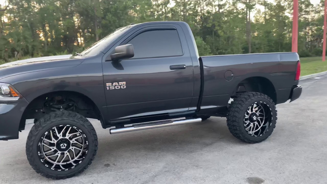 Ram 1500 2wd on 22s 6in Lift
