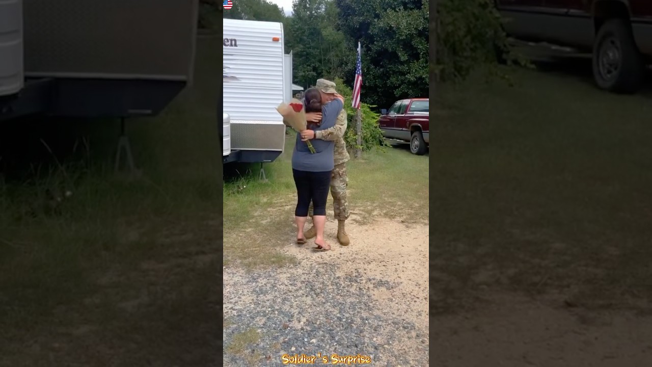 Soldiers coming home and surprise their family ❤️ #military #viral #feelings #soldier #welcomehome