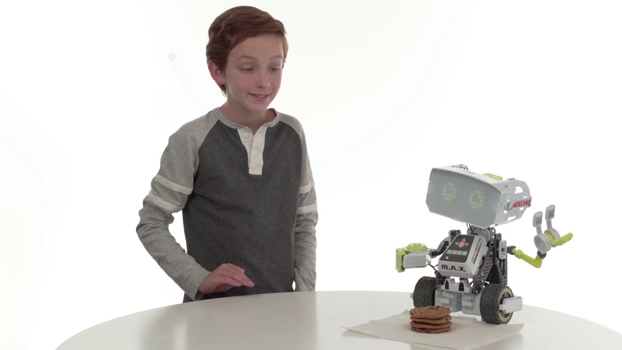 Cómo jugar con Max, el pequeño robot con gran personalidad.