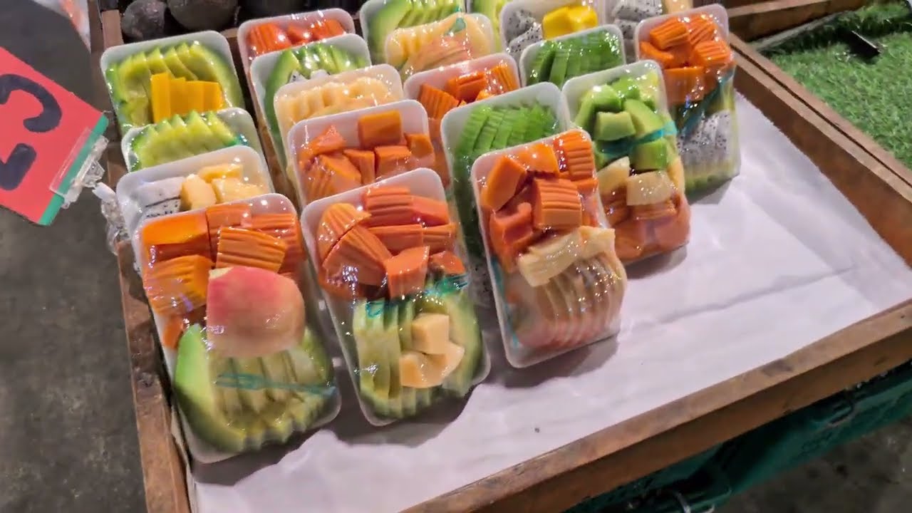 今日もパタヤの最強ローカル市場が楽しすぎる！🫶｜Pattaya Street Fruit Market｜ผลไม้พัทยา สด อร่อยมาก!