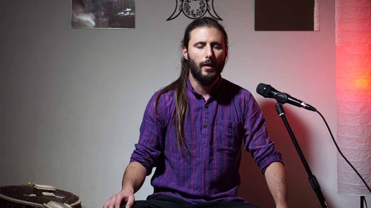 OM MANI PADME HUM harmonic singing