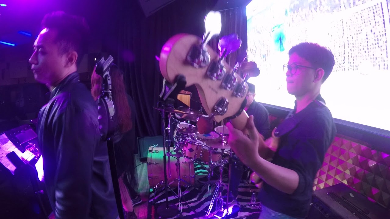 Coco Jambo - Cover by LEGO Band