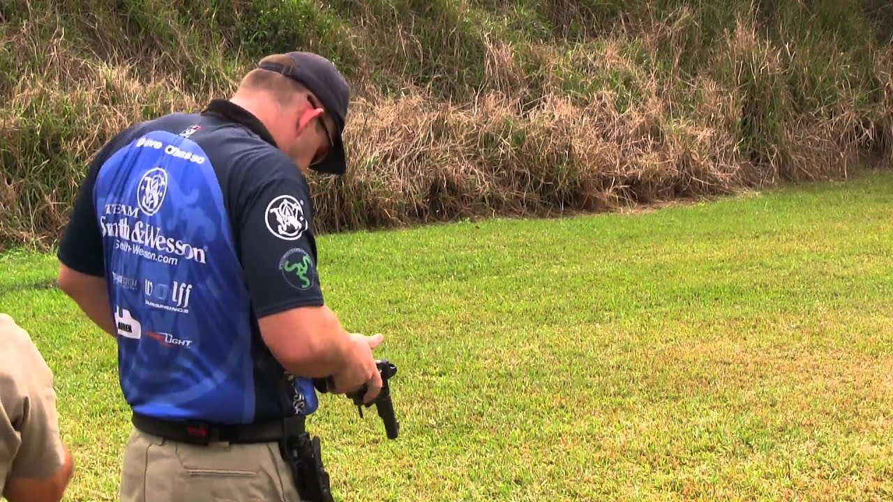 Revolver shooter demonstrates skills at Steel Challenge
