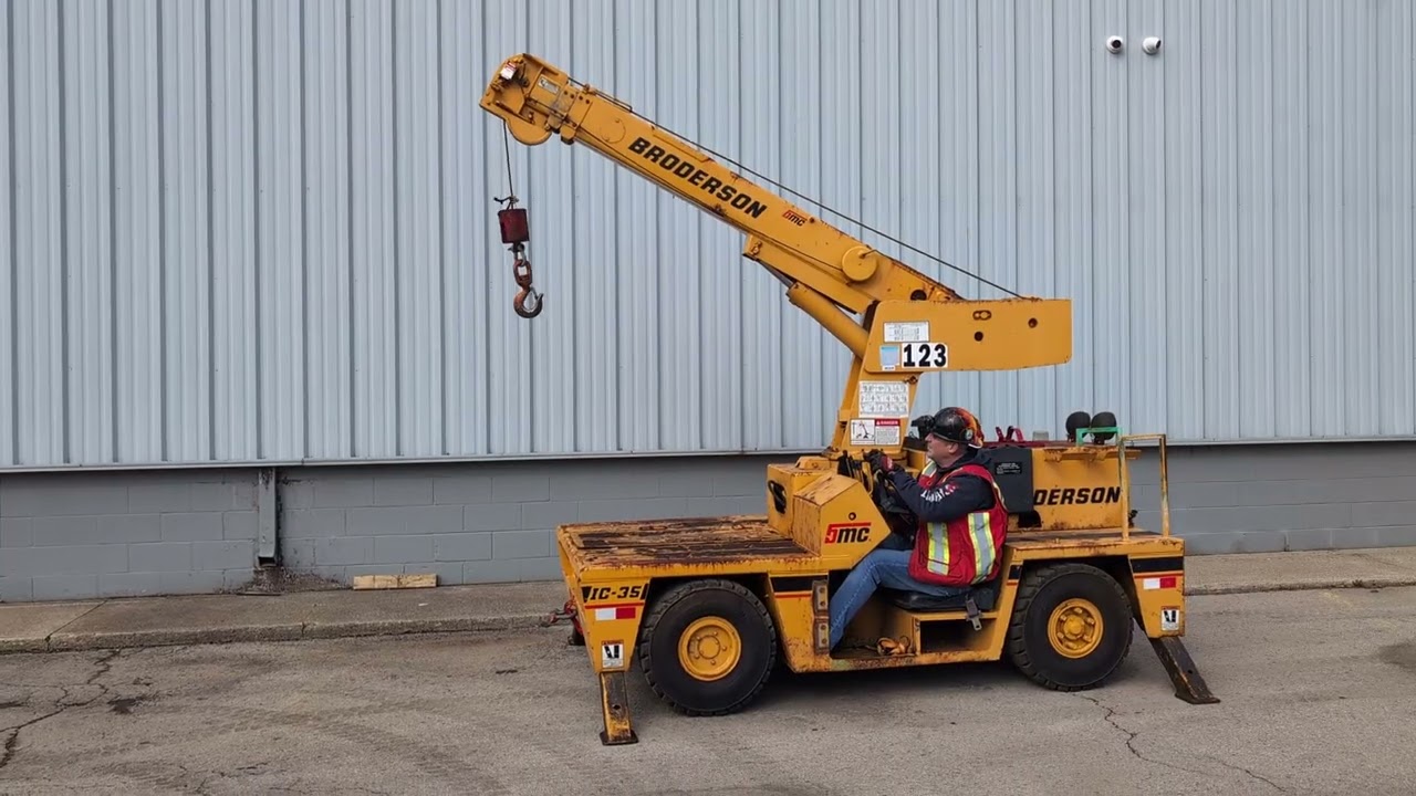 BRODERSON IC-35-2B industrial carry deck mobile crane