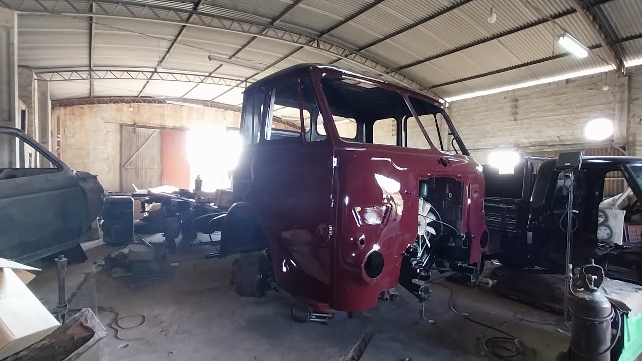 Fiat fenemê 180 ano 1979 passando por uma restauração moderna