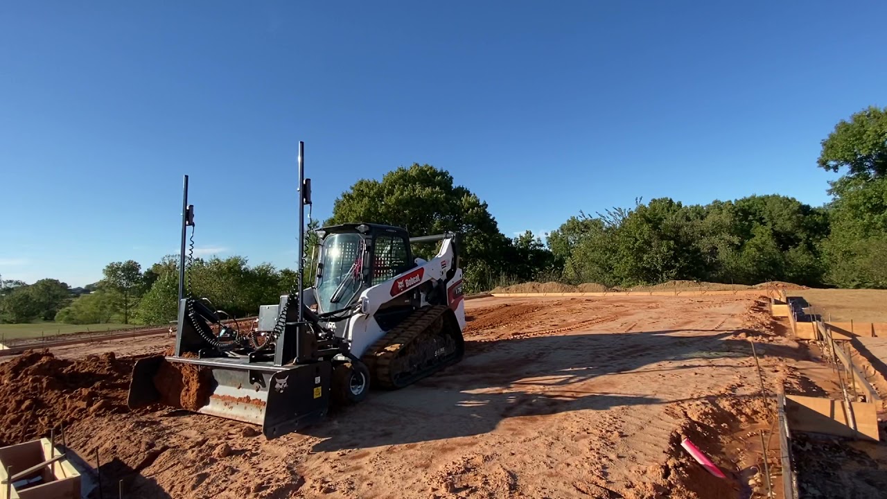 Bobcat T76 w/ HD Box Blade- Pt 1