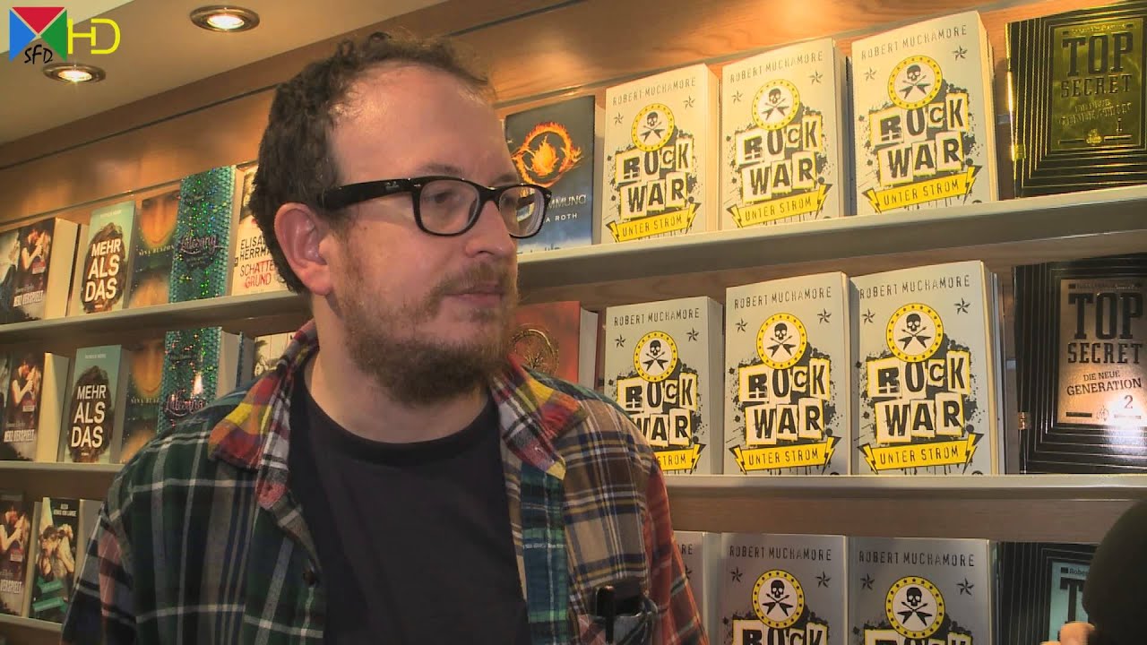 Robert Muchamore Interview | Top Secret, Rock War | Frankfurt Book Fair FBM14 [HD]