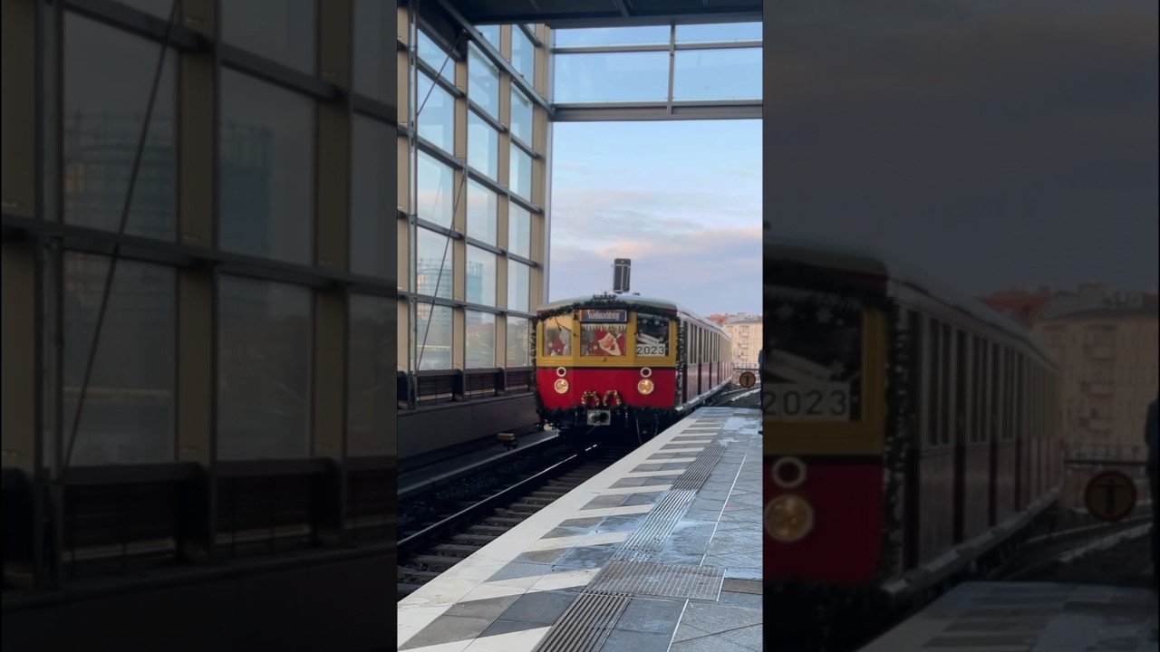 Die Berliner Weihnachtssbahn (BR 475 | Stadtbahner und ET/EB 167) f&auml;hrt in B. S&uuml;dkreuz ein #shorts