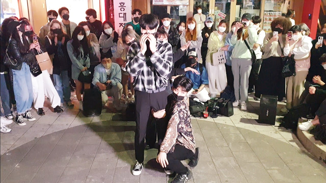 20220416 220356 《BrownEyedGirls_#KillBill》 RedCrew#레드크루 브라운아이드걸스#킬빌 Hongdae Busking 홍대버스킹 #SnowHorse