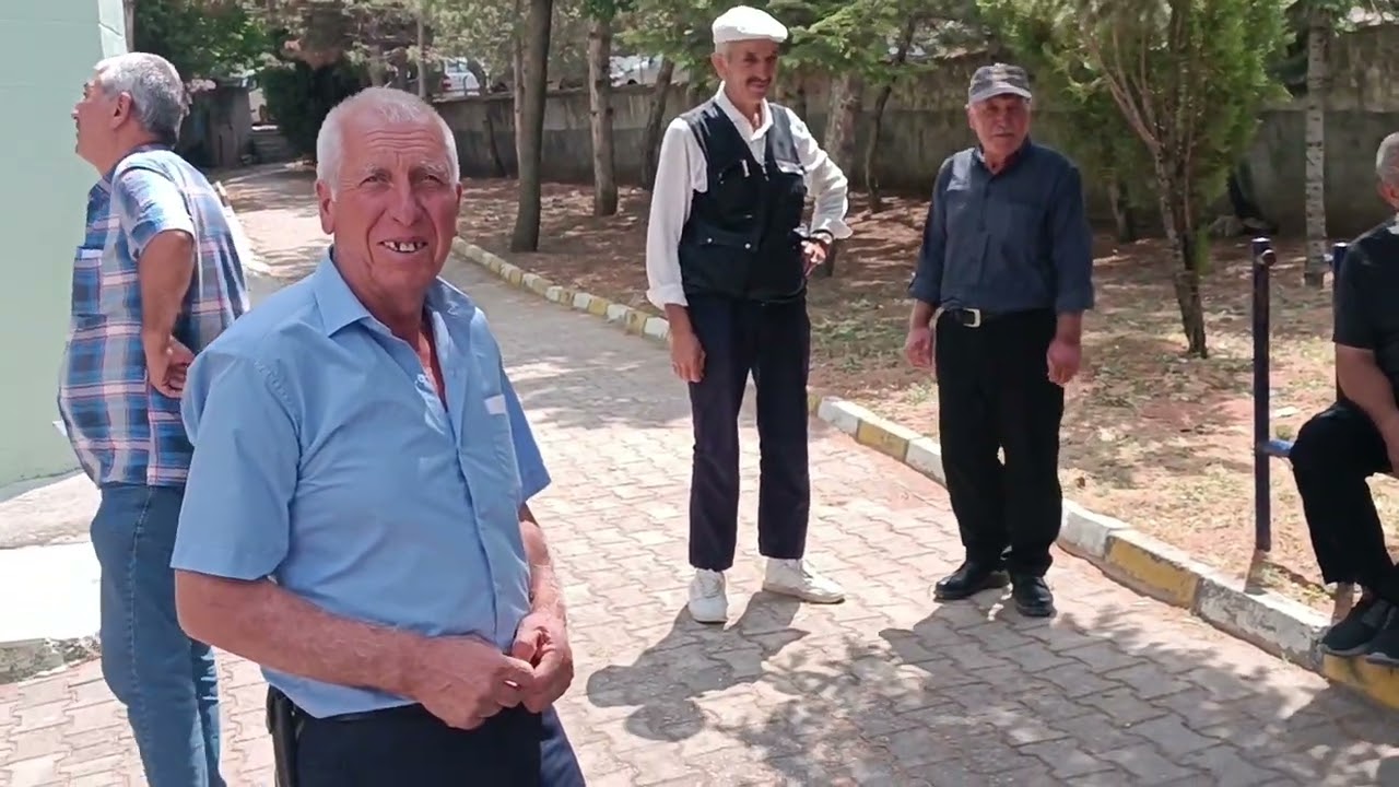 8 Ağustos 2025 Camii önü sohbeti 