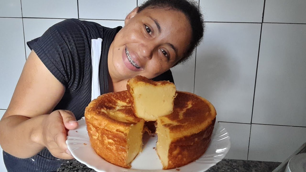 BOLO DE LEITE COM LEITE CONDENSADO