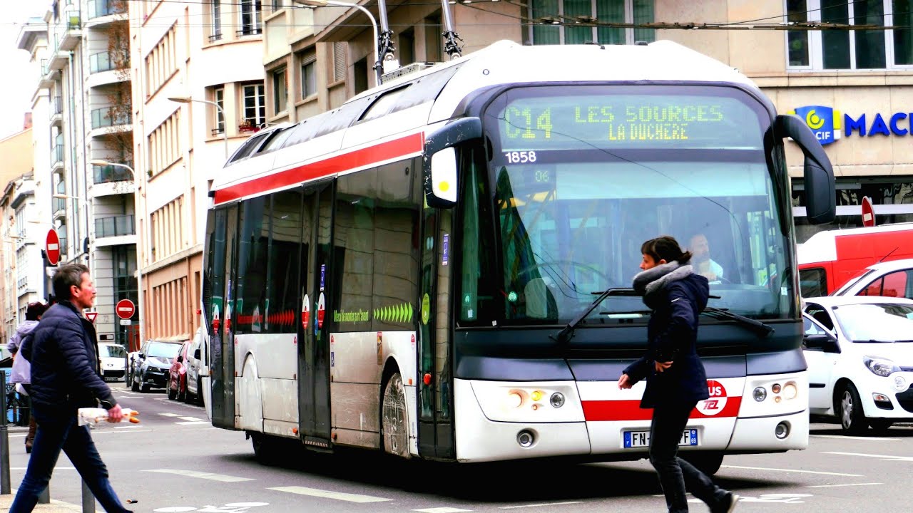 C 20,C 12,C 14, Bus Lyon saxe gambetta et bellecour a jean mace[T C L groupe in Lyon france]