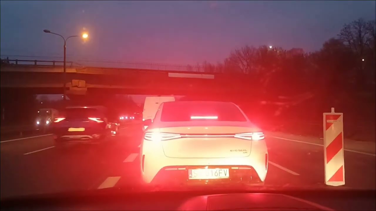 Sosnowiec; zwężenie na S86 do DK94