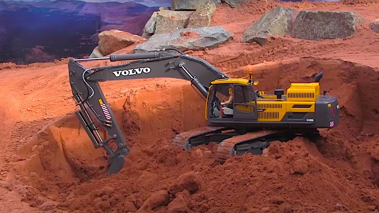 RC TRUCK ACTION SPECIAL at the CONSTRUCTIONZONE in GERMANY