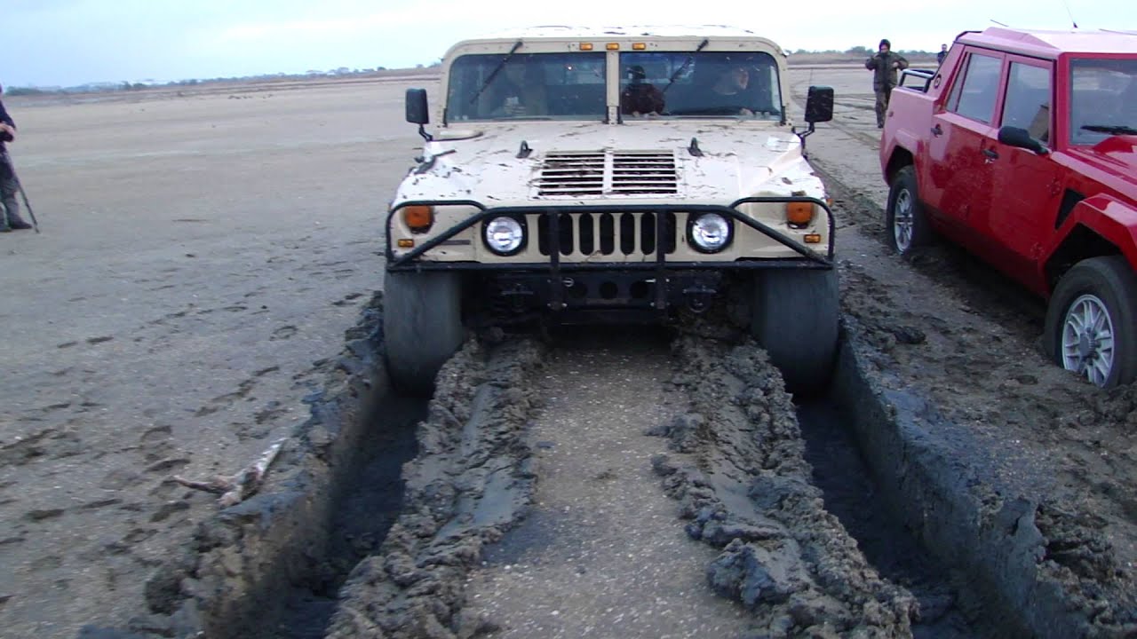 Hummer H1 vs Lambo LM002 (Test Autobeagle & Rolling Wheels)