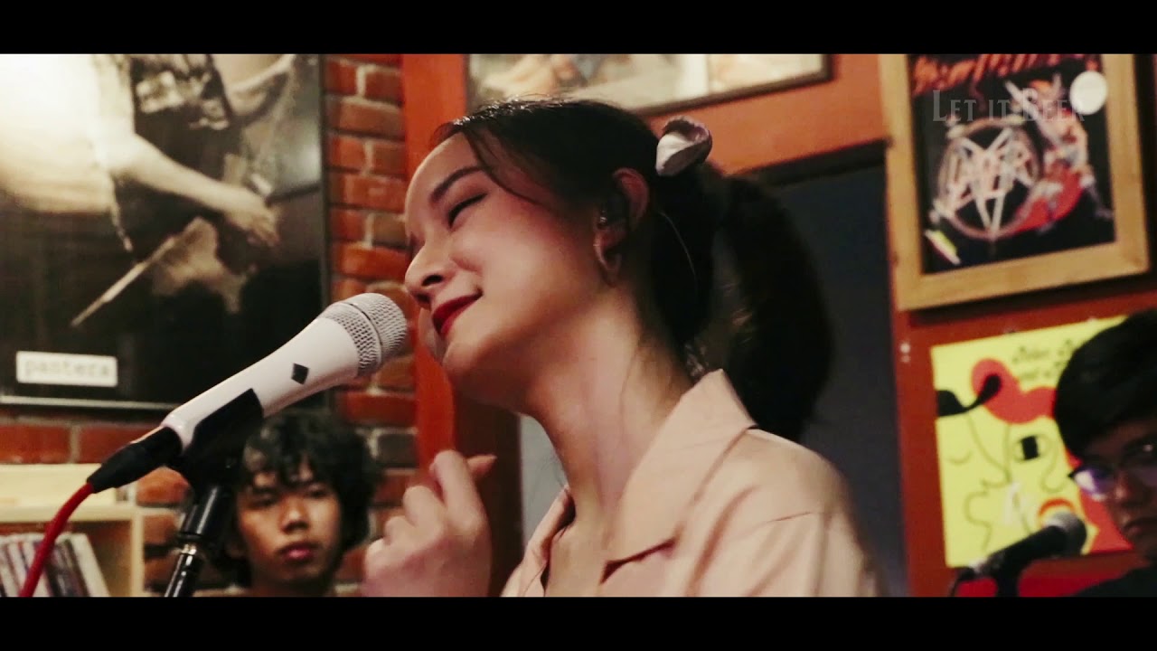 INK WARUNTORN - เธอคือความฝัน (Cover พราว)  [Live @ Let It Beer]