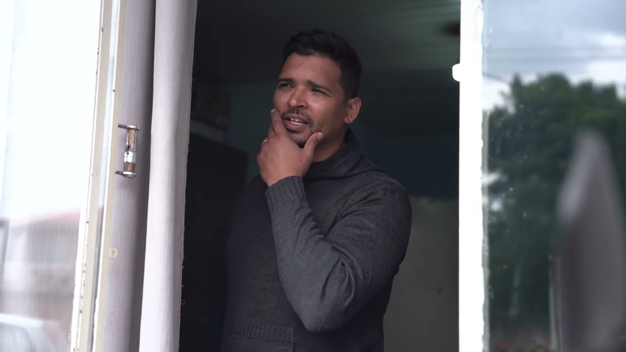 Pai não corrige filha corretamente.