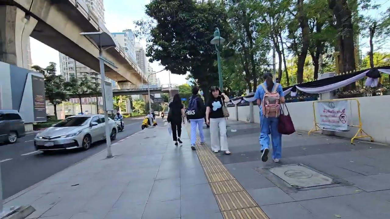 Bangkok - Victory Monument (N3) - Exit 1 #mrt #green #bangkok #greenline #victorymonument