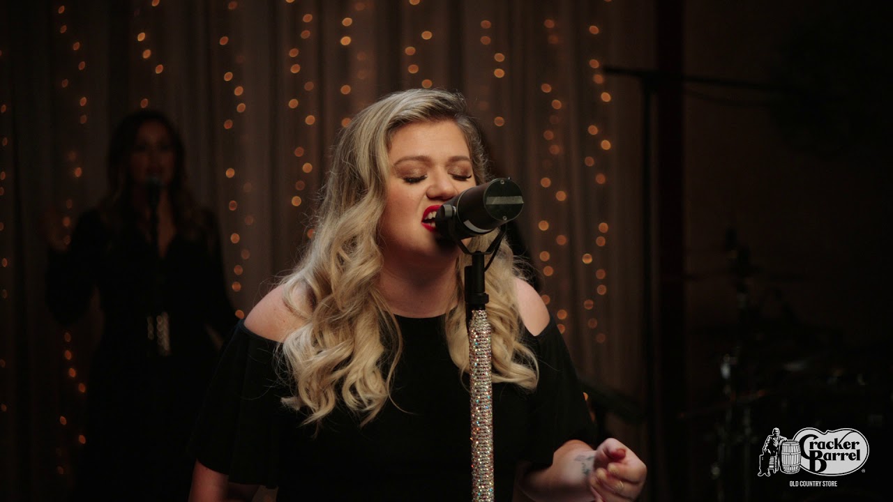 Kelly Clarkson - 