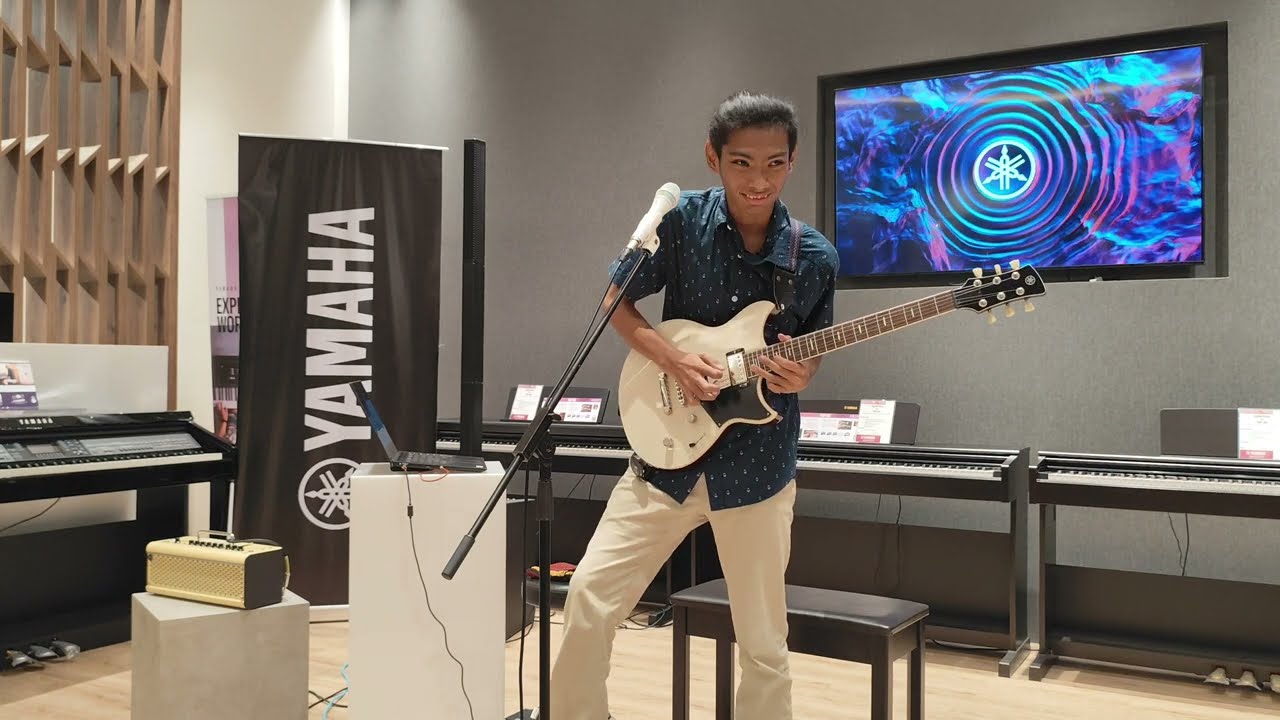 BINI - Salamin, Salamin (Live at Yamaha Guitar Store)