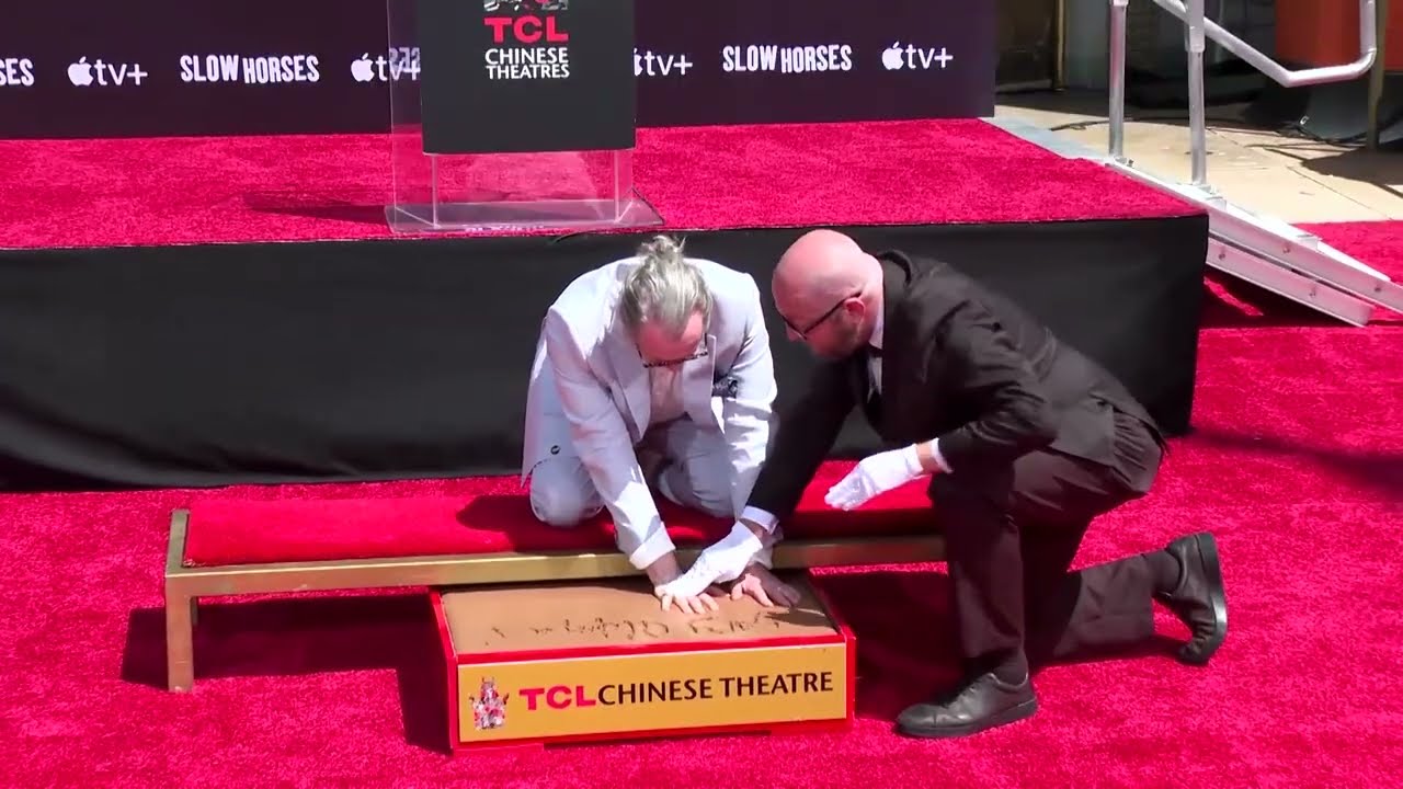 Gary Oldman honored with Hollywood hands and footprint ceremony | REUTERS