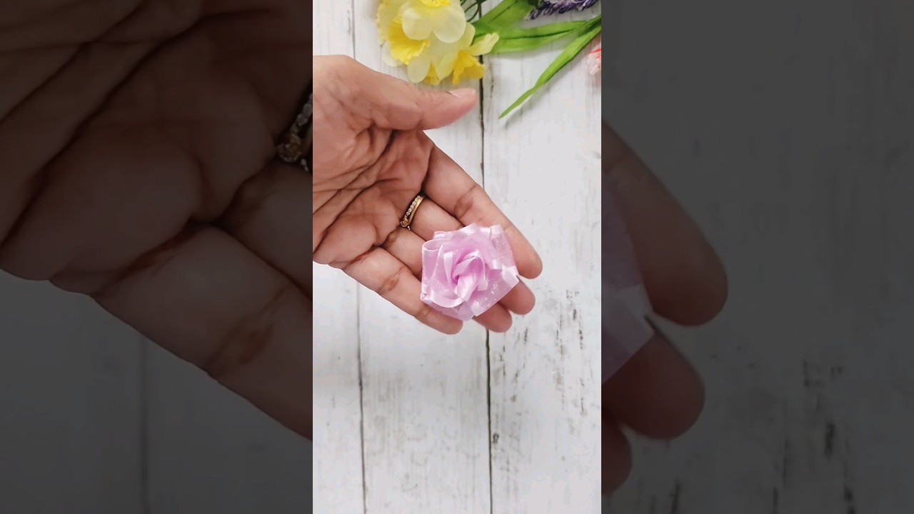 mini rose with ribbon #kanzashi #ribbon #diy #craft #hairstyle #art #ribboncrafts #ribbonart #clip