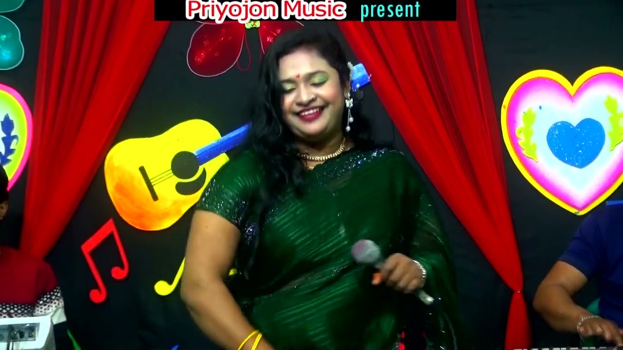 বউ থুইয়া শালিরে লইয়া লটরপটর করে । ডিজে বৃষ্টি সরকারের ঝাকানো নাচ । Priyojon Music