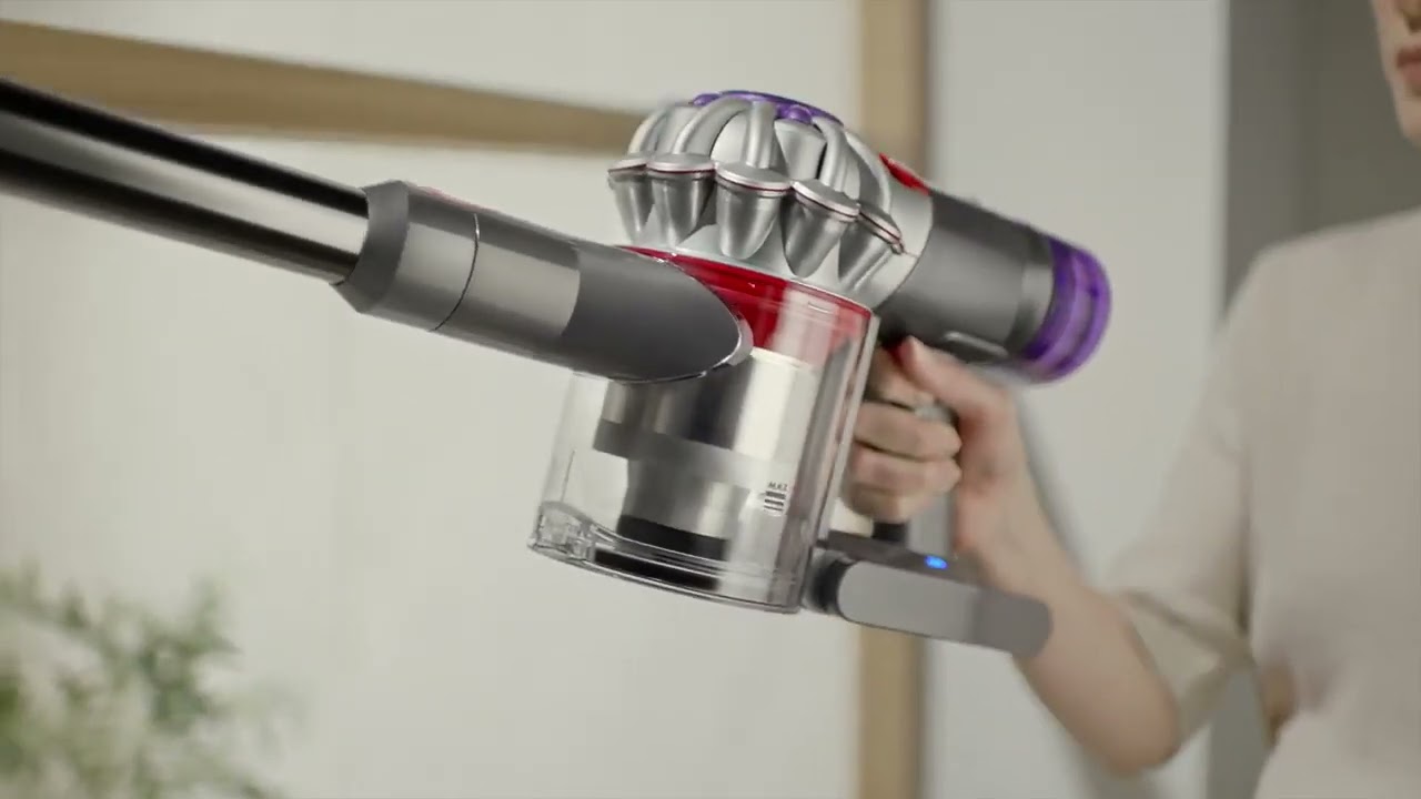 Dyson power full vacuum cleaner, pet grooming kit, sofa, car cleaning, end of end cleaning.... 