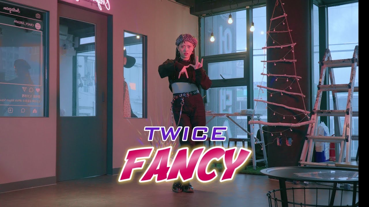 TWICE 