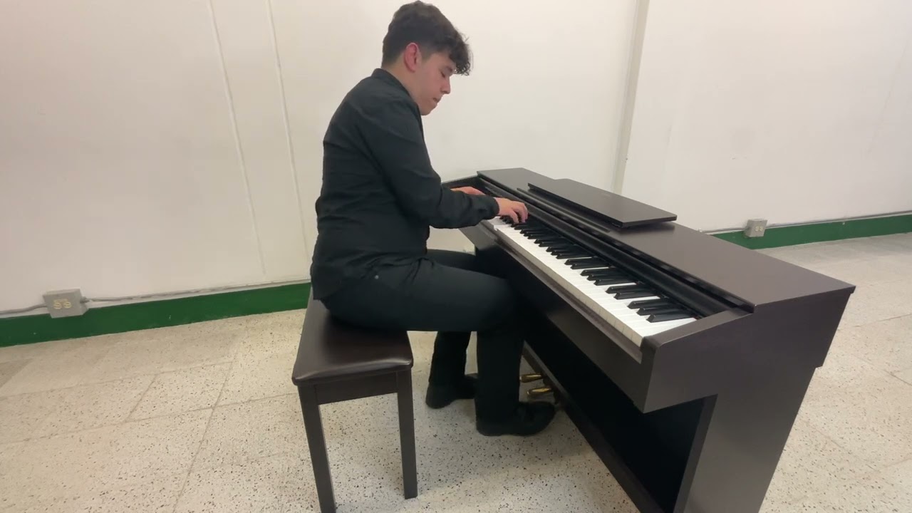 Nocturno en do sostenido menor Op.post ( Frederic Chopin) - Interpreta Jhojhan Vergara 