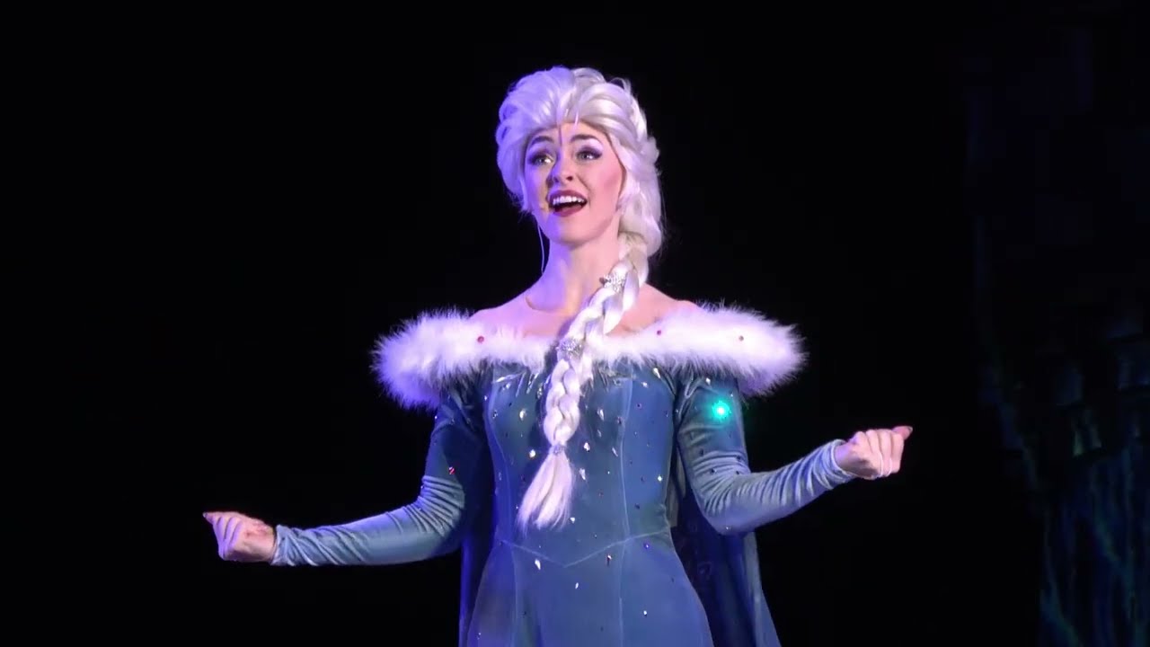 Frozen Holiday Surprise - The Magic Kingdom (2024) 4K