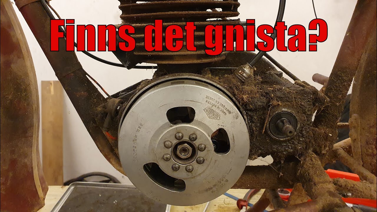 Fixar tändningen på Husqvarna motorcykeln