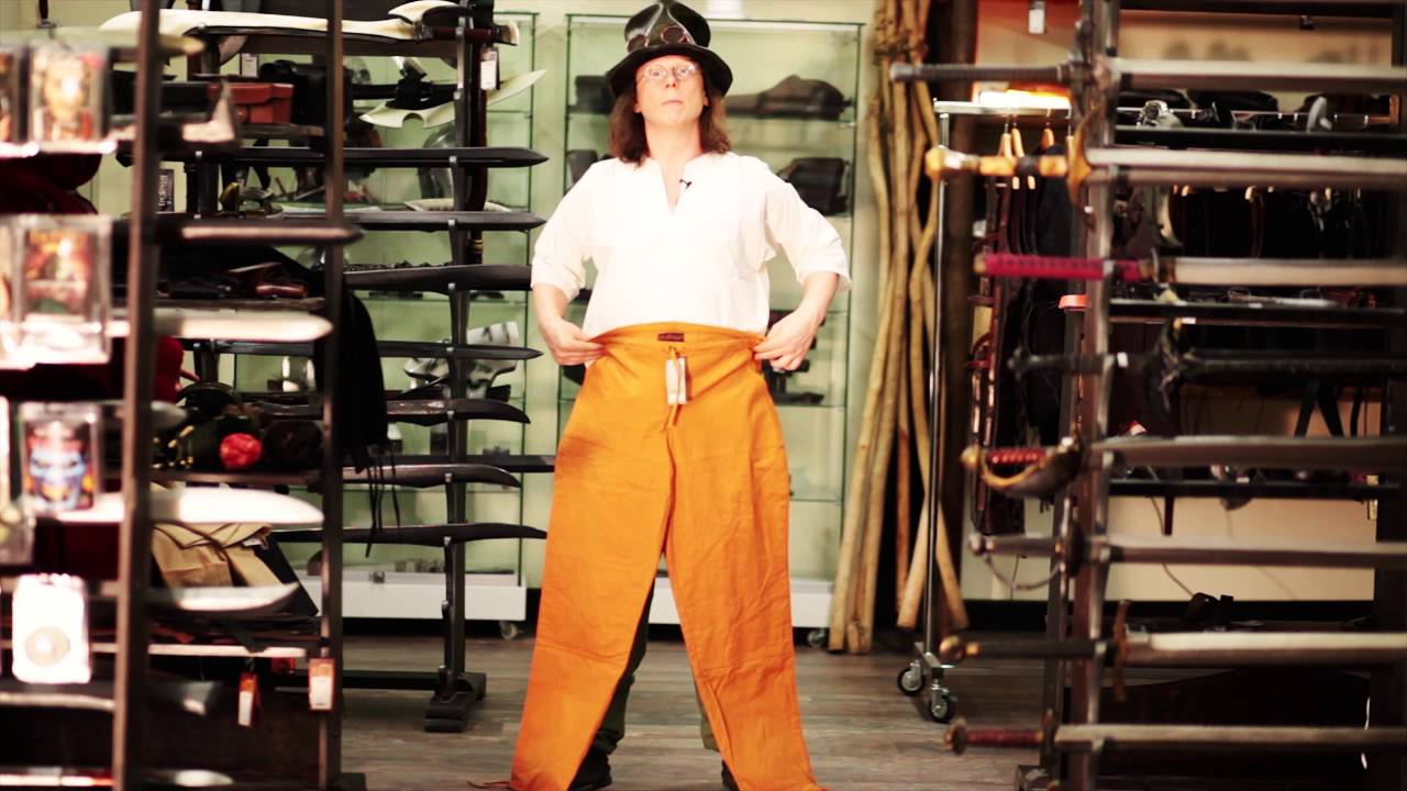 S02 E04 Les pantalons