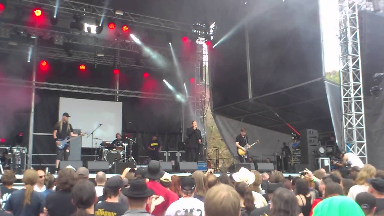 Manes Live @ Brutal Assault 2014