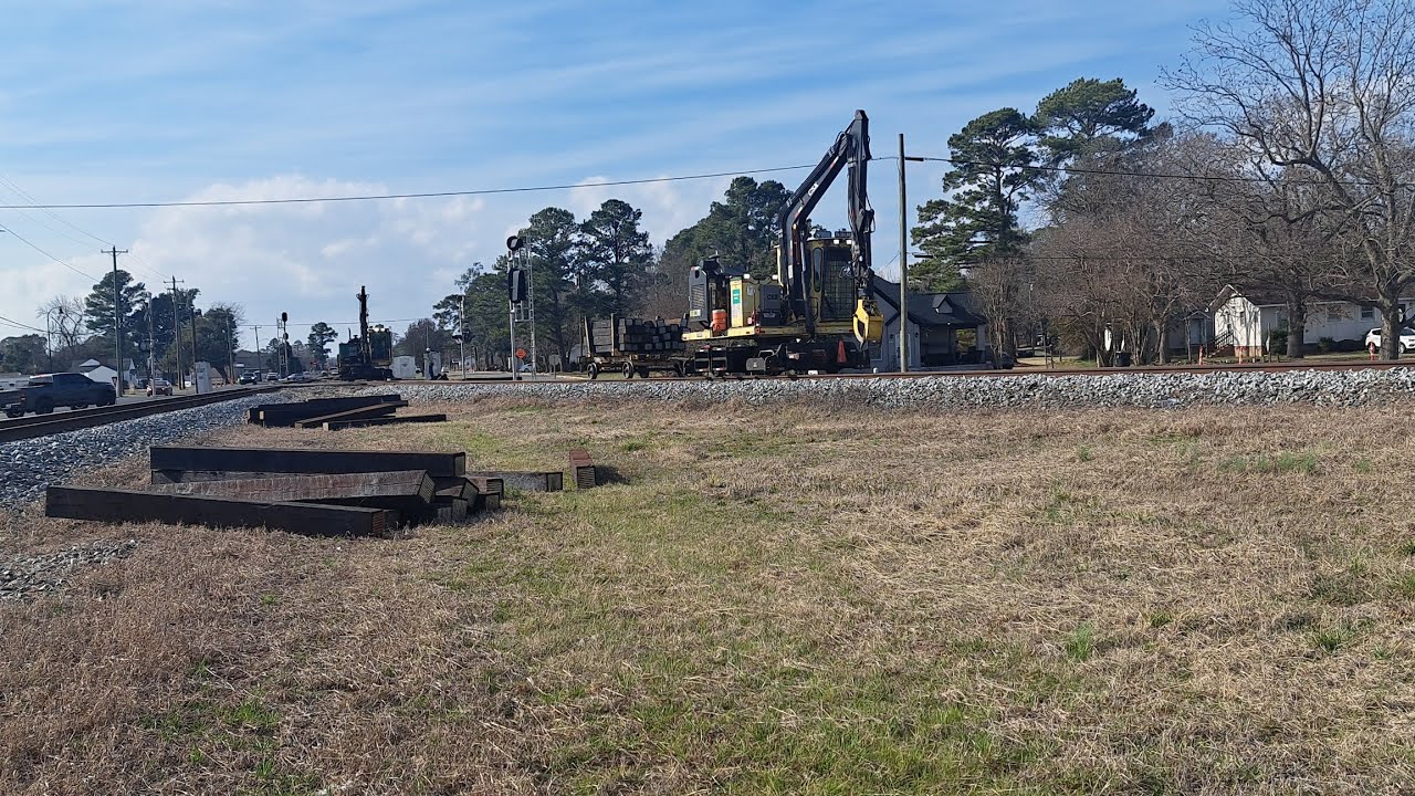 Part two: High Regulators Equipment With Railroad ties NB behind one another - Pembroke, NC