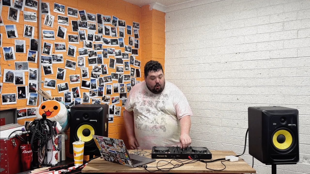 80s 90s Hip Hop remix by DJ Funkemployed at VAS Performance Ferntree Gully