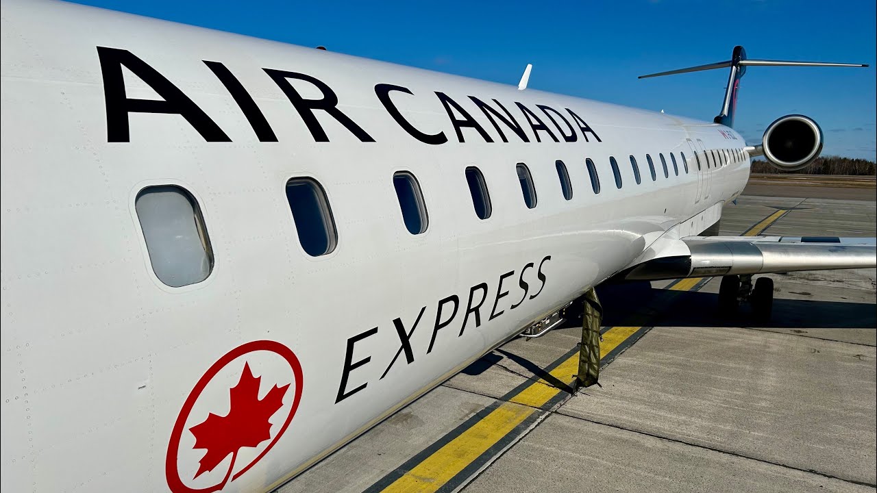Air Canada 🇨🇦 ECONOMY Class Review | CRJ900 to MONTREAL [FULL FLIGHT REPORT]