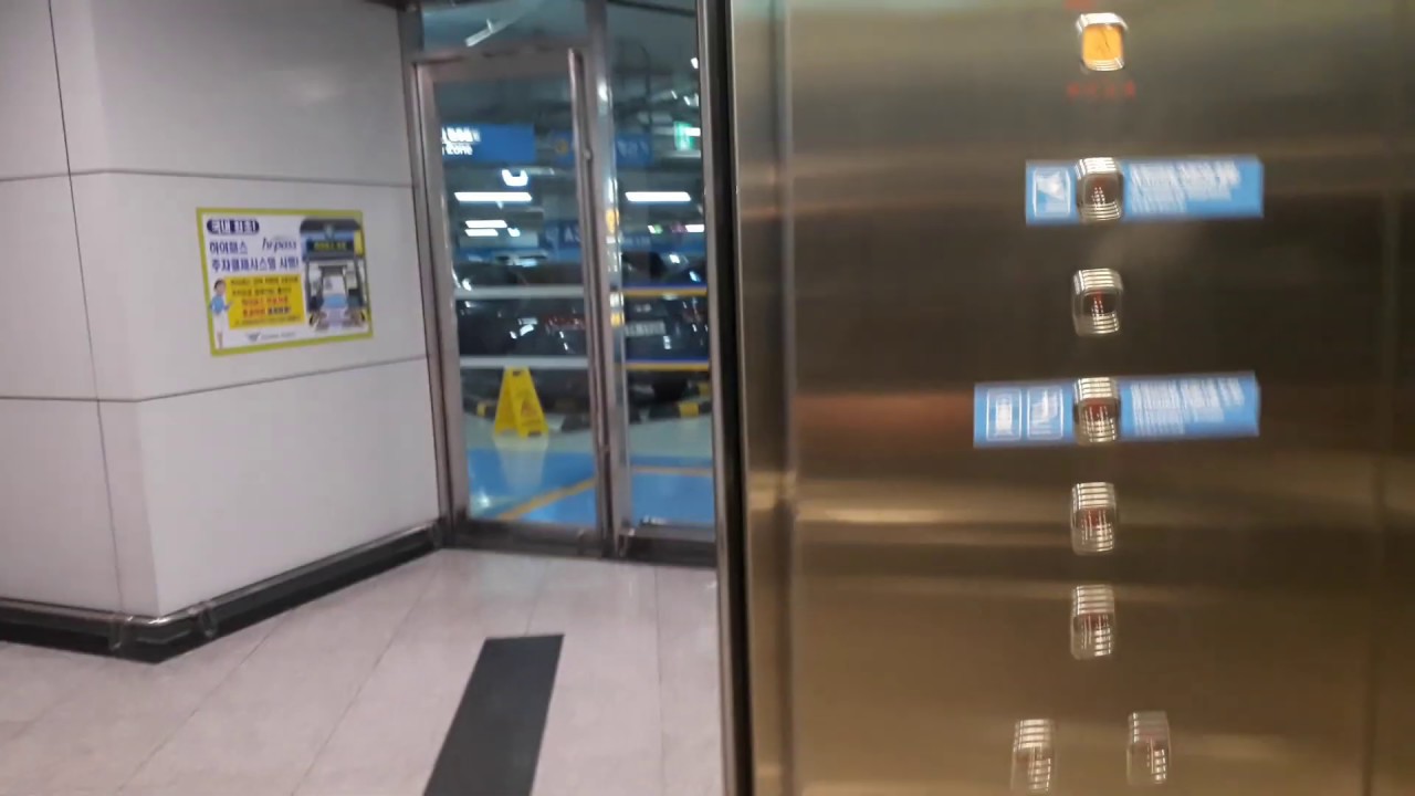 인천광역시 중구 공항로 272 (운서동) 인천국제공항 제1여객터미널 나머지구간 7 현대엘리베이터 리모델링전 탑사기 (33호기)
